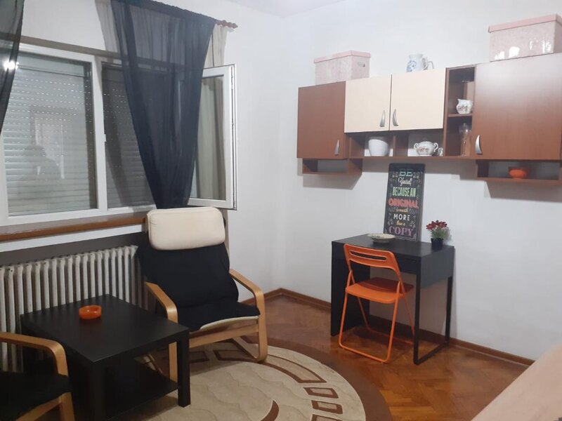 Piata Romana, metrou, ASE,